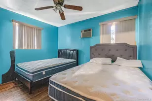 8 Willoughby St, Brentwood, NY 11717 - Photo 23