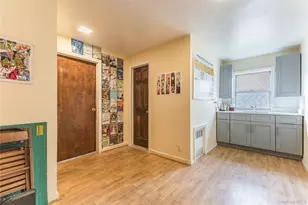 80-15 168th St, Jamaica, NY 11432 - Photo 17