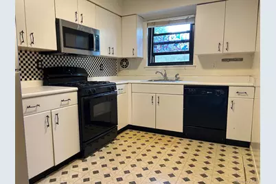 220 Sneden Place #220, Spring Valley, NY 10977 - Photo 3