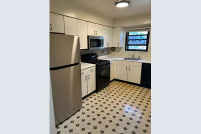 220 Sneden Place #220, Spring Valley, NY 10977 - Photo 5