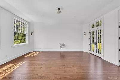 158 E Shore Road, Huntington, NY 11743 - Photo 15