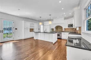 158 E Shore Rd, Huntington, NY 11743 - Photo 17