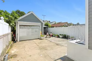 91-25 Gold Rd, Ozone Park, NY 11417 - Photo 21