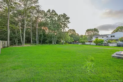 26 Tremont Avenue, Patchogue, NY 11772 - Photo 13