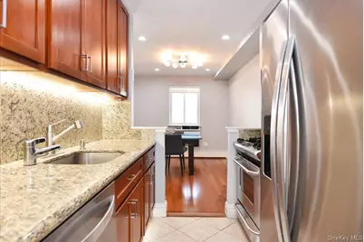 320 E Shore Road #2-A, Great Neck, NY 11023 - Photo 5