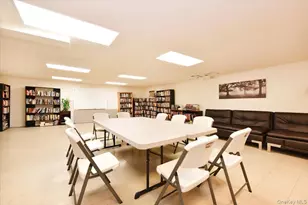 320 E Shore Rd, Great Neck, NY 11023 - Photo 21