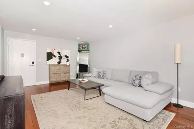 320 E Shore Road #2-A, Great Neck, NY 11023 - Photo 9