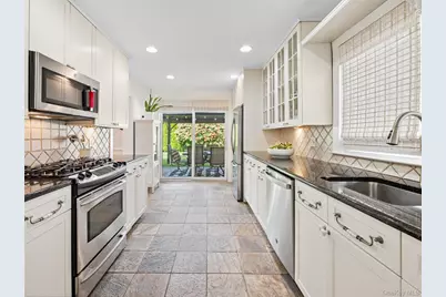 23 Fraser Street, Pelham, NY 10803 - Photo 15