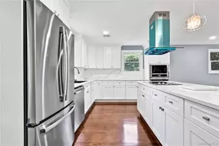 45 Forest Dr, Centerport, NY 11721 - Photo 5