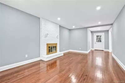 45 Forest Drive, Centerport, NY 11721 - Photo 11