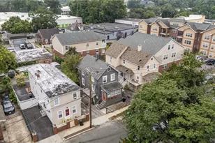 9 Willow St, Glen Cove, NY 11542 - Photo 23