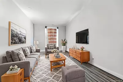 9 Willow Street, Glen Cove, NY 11542 - Photo 5