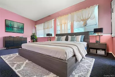 9 Willow Street, Glen Cove, NY 11542 - Photo 11