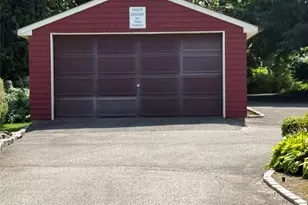 2566 Middle Country Rd, Centereach, NY 11720 - Photo 25