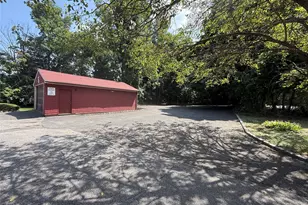 2566 Middle Country Rd, Centereach, NY 11720 - Photo 27