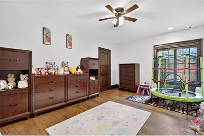 23 Gloria Lane, Huntington, NY 11743 - Photo 31