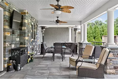 23 Gloria Lane, Huntington, NY 11743 - Photo 45