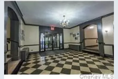 7234 Austin Street #D4, Forest Hills, NY 11375 - Photo 7