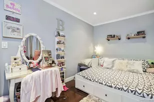 70-49 66th Pl, Glendale, NY 11385 - Photo 21