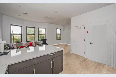 955 Tilden Street, Bronx, NY 10469 - Photo 5