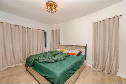 955 Tilden Street, Bronx, NY 10469 - Photo 9