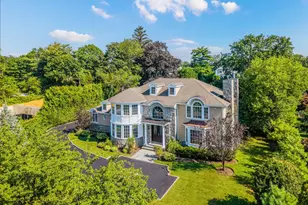 117 Crabapple Rd, Manhasset, NY 11030 - Photo 3
