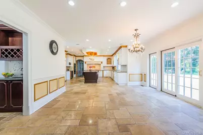 117 Crabapple Road, Manhasset, NY 11030 - Photo 13