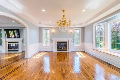 117 Crabapple Road, Manhasset, NY 11030 - Photo 7
