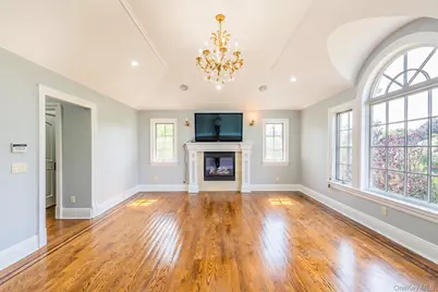 117 Crabapple Road, Manhasset, NY 11030 - Photo 25