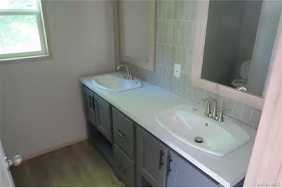 723 Beekman #35, Hopewell Junction, NY 12533 - Photo 9