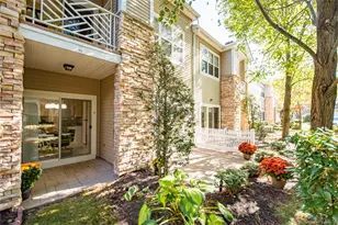 93 Carriage Ln, Plainview, NY 11803 - Photo 29