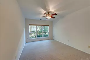 93 Carriage Ln, Plainview, NY 11803 - Photo 17