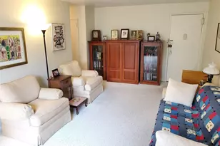 4727 Little Neck Pkwy Pkwy, Little Neck, NY 11362 - Photo 3