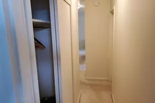 4727 Little Neck Pkwy Pkwy, Little Neck, NY 11362 - Photo 11