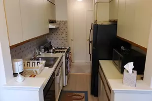 4727 Little Neck Pkwy Pkwy, Little Neck, NY 11362 - Photo 13