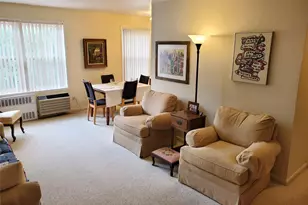 4727 Little Neck Pkwy Pkwy, Little Neck, NY 11362 - Photo 1