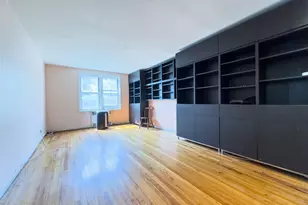 5615 SW Netherland Ave SE, Bronx, NY 10471 - Photo 1