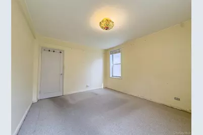 5615 SW Netherland Avenue SE #1E, Bronx, NY 10471 - Photo 3