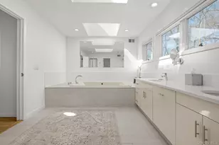 14 Old Colony Dr, Larchmont, NY 10538 - Photo 19