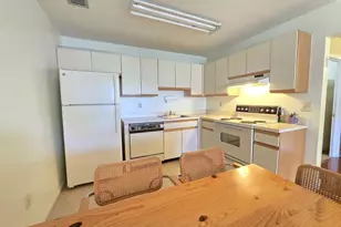 729 Hilltop Ct, Coram, NY 11727 - Photo 5