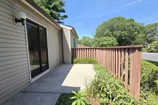 729 Hilltop Ct, Coram, NY 11727 - Photo 15