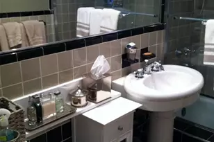 102-40 67th Dr, Forest Hills, NY 11375 - Photo 9