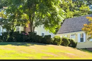 24 Hawkins Rd, Stony Brook, NY 11790 - Photo 19