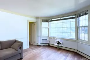 24 Hawkins Rd, Stony Brook, NY 11790 - Photo 13