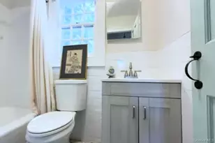 24 Hawkins Rd, Stony Brook, NY 11790 - Photo 9