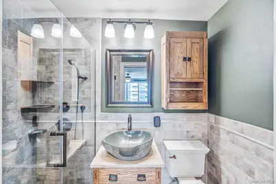 17-85 215th Street #5F, Bayside, NY 11360 - Photo 17