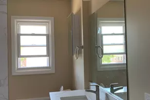 246-11 Memphis Ave, Rosedale, NY 11422 - Photo 17