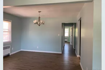 246-11 Memphis Avenue, Rosedale, NY 11422 - Photo 11