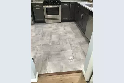 246-11 Memphis Avenue, Rosedale, NY 11422 - Photo 23