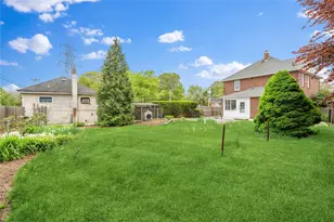 1030 Glen Cove Ave, Glen Head, NY 11545 - Photo 25